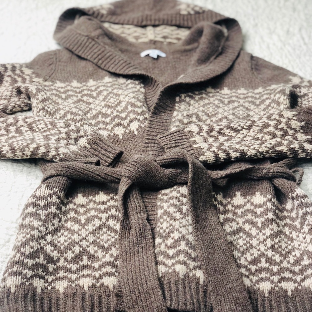 Gap sweater jacket with waist belt